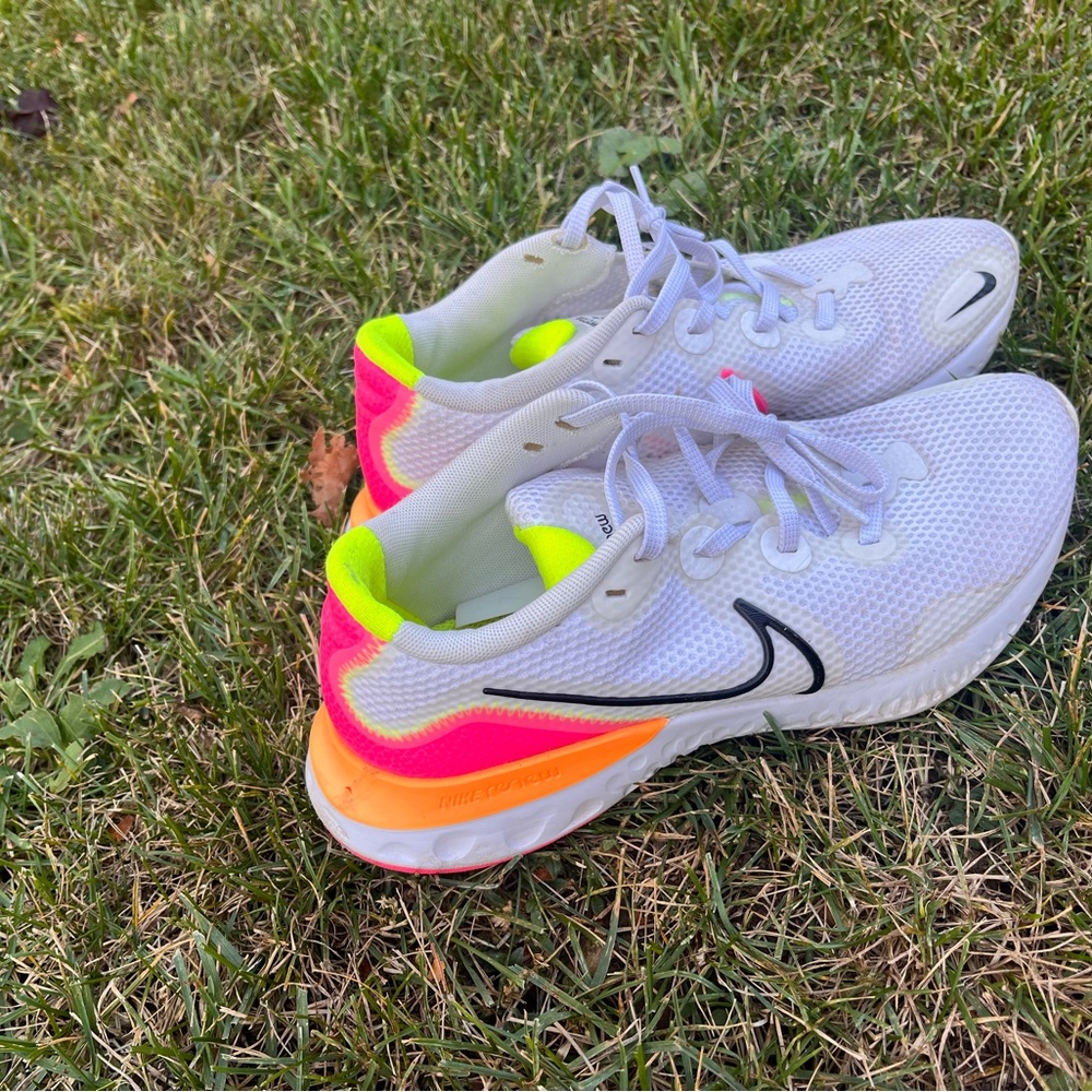 Nike Size 8 sneakers